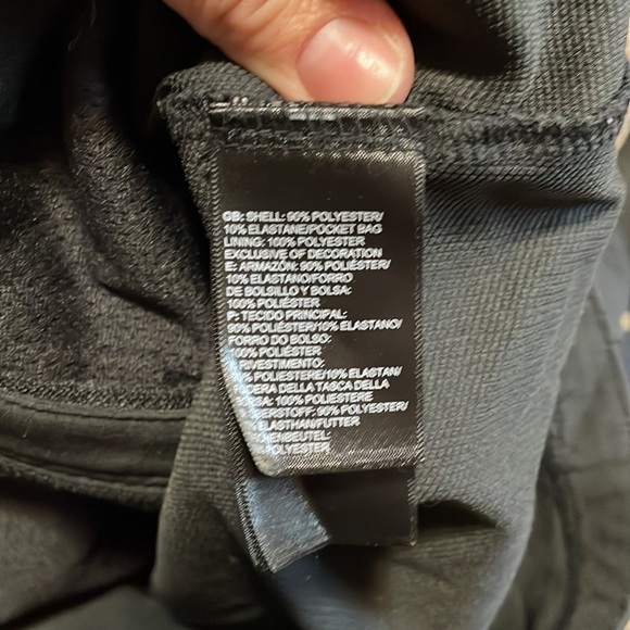 The North Face windbreaker shell running jacket small black - Picture 4 of 4